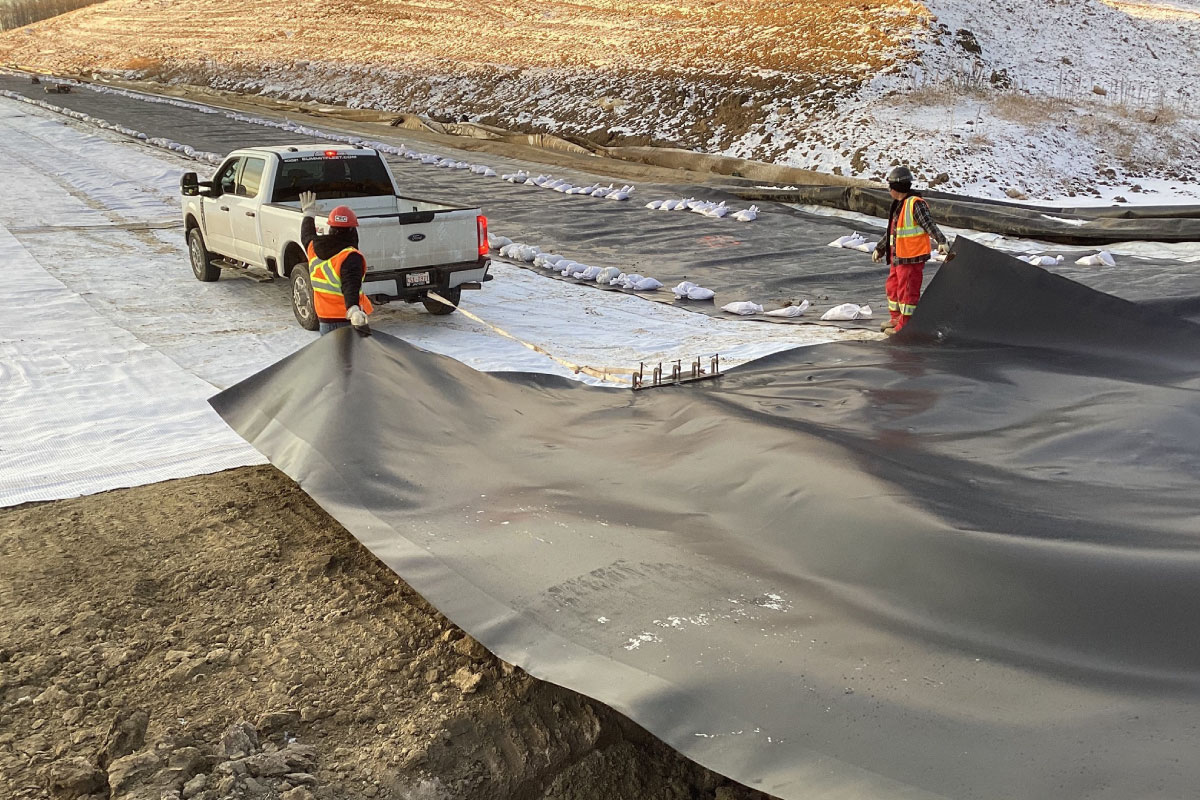 Workers-Geomembrane-Liner-1200-B